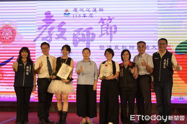 ▲宜昌國小陳信光老師獲師鐸獎,縣長徐榛蔚親頒獎座表揚恭賀。(圖/花蓮縣政府提供,下同)