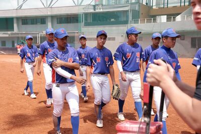 桃園盃/新明A猛烈攻勢擋不住 首局9分、馬天恩3分場內轟扣倒歸仁