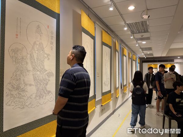 ▲▼國立金門大學圖書館舉辦「觀自在・心自在」陳信佑觀音作品展。(圖/記者鄭逢時攝)