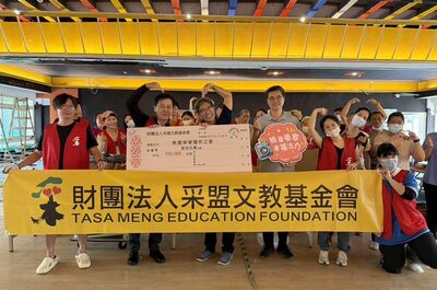 采盟挺桃園榮家修繕 總經理周招霖率志工粉刷送暖