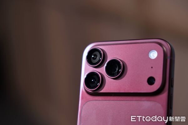 ▲▼       iPhone18,iPhone Duo,iPhoneDuo,iPhone 18 Pro,ProMax       。（圖／記者蘇晟彥攝）