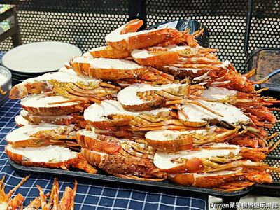 胡志明市海鮮吃到飽千元有找 龍蝦4吃、生蠔螃蟹無限拿
