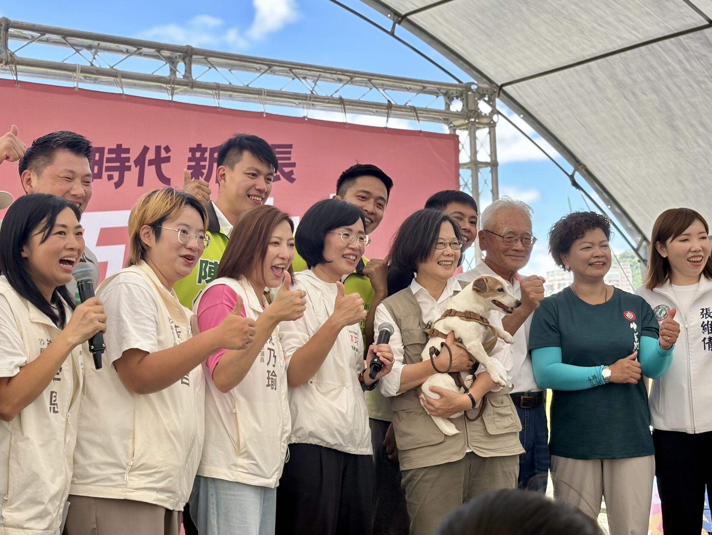 帶「小山友」挺蘇巧慧 蔡英文金句連發逗樂全場：妳常忘了妳爸