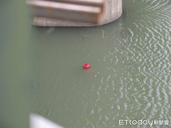 快訊／台南男失聯機車留麻善大橋 消防出動船艇、無人機搜救