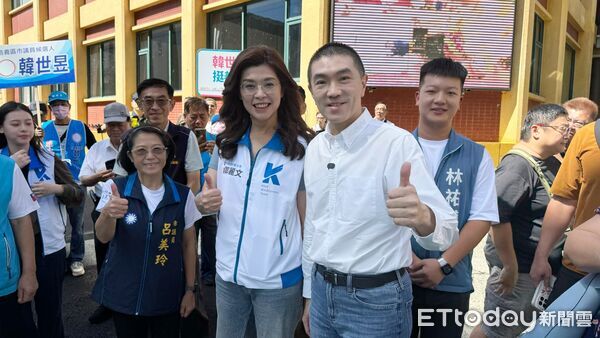 鄭麗文赴基隆陪謝國樑掃街 藍白齊聚信義市場拚勝選