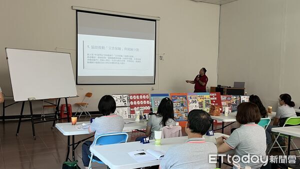 ▲台南市消防局東山分隊前往東山區農會辦理防火防災宣導，提升民眾面對突發事故的應變能力。（記者林東良翻攝，下同）