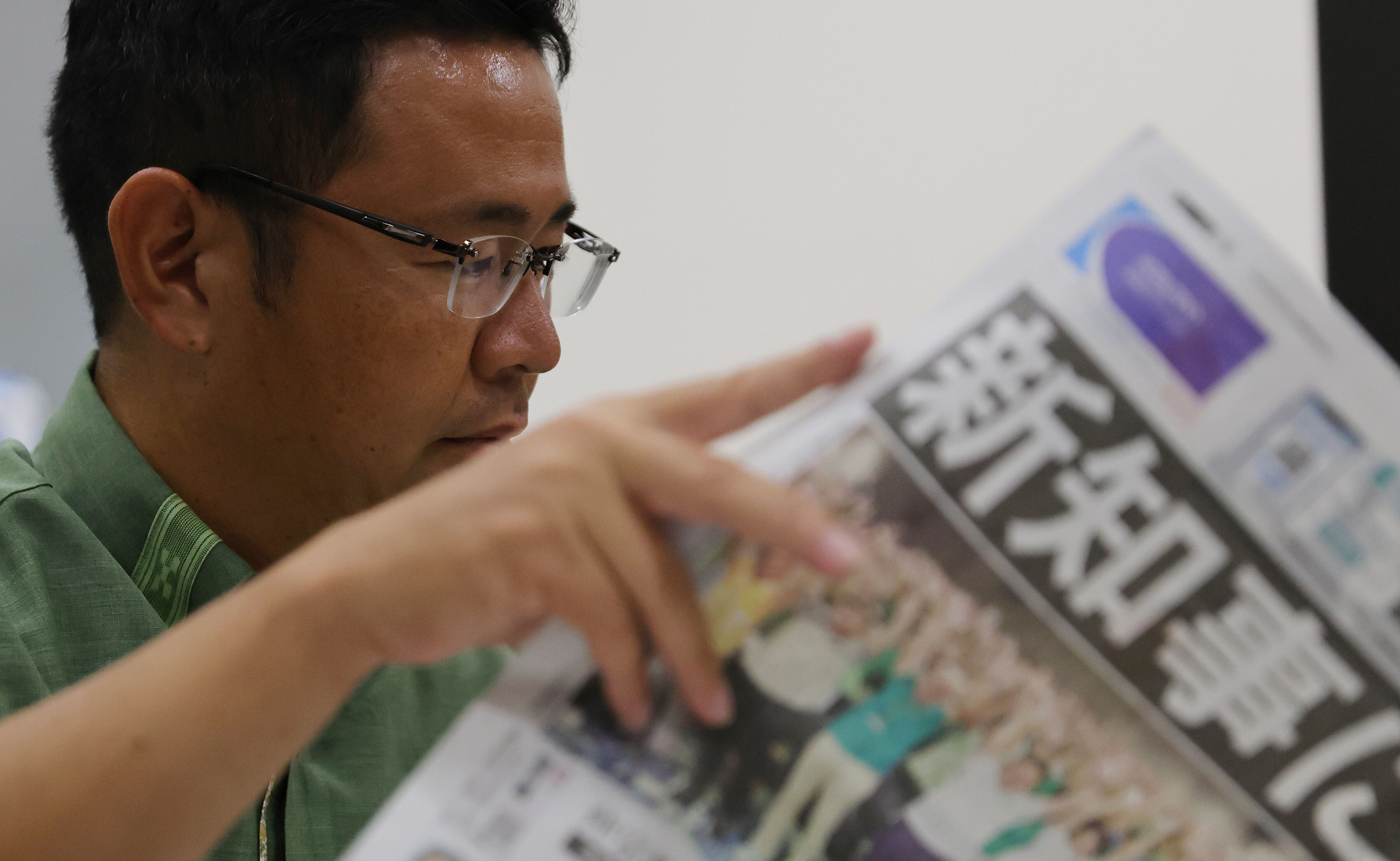 ▲▼由自民黨、日本維新會、國民民主黨、參政黨、日本保守黨、公明黨沖繩縣本部推薦的前那霸副市長古謝玄太，13日正式當選沖繩縣知事。（圖／達志影像／美聯社）