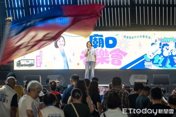 ▲▼藍營新世代女戰神助攻廟口開講，柯志恩喊重振新堀江商圈。（圖／記者賴文萱翻攝）