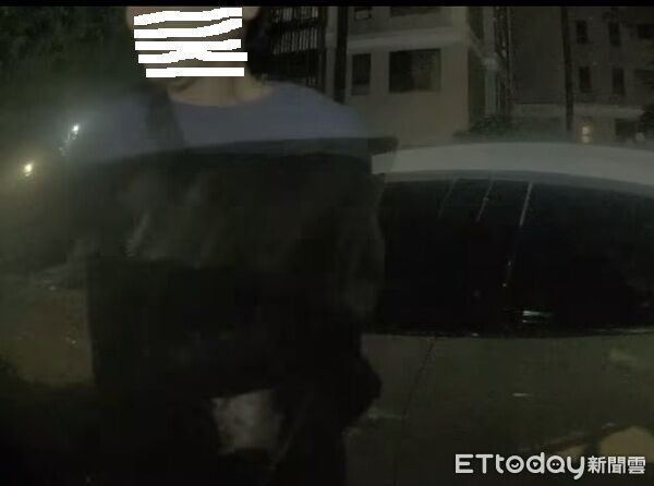 ▲竊賊陳男暴力破壞特斯拉車窗，竊取車內財物。（圖／民眾提供）