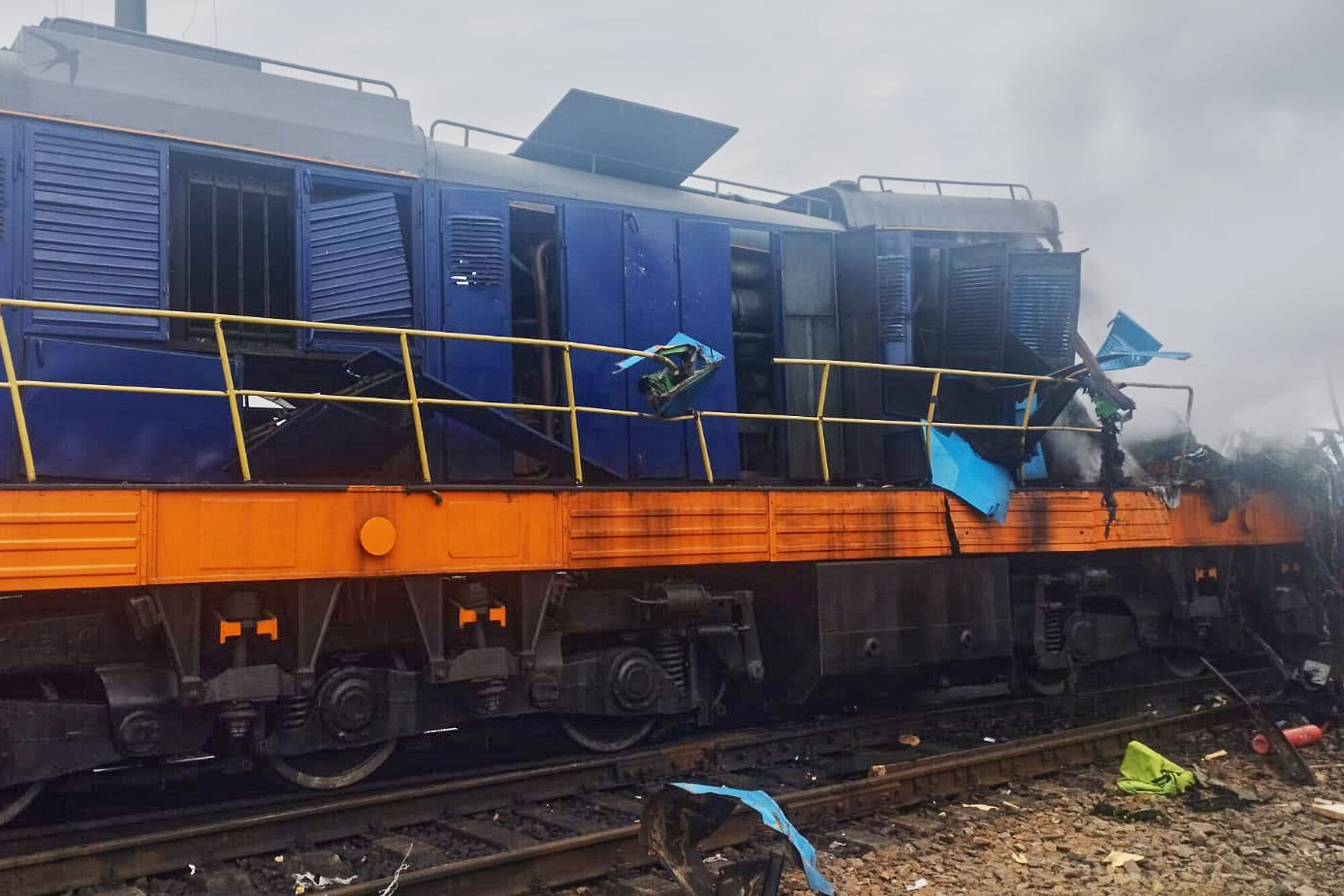 ▲俄羅斯無人機轟炸接近波蘭邊境的烏克蘭火車。（圖／達志影像／美聯社）