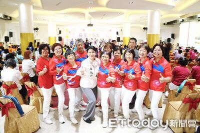 600長輩同台秀才藝　太保市長鄭淑分：打造最有活力的樂齡之都