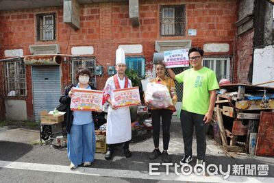 一桌好菜暖人心　「琥珀茶韻鹽封雞」陪220長者過中秋