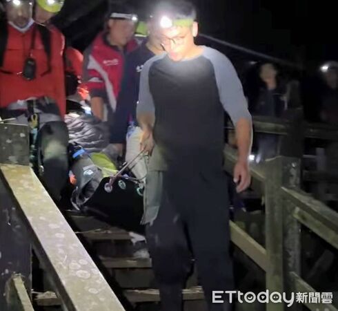 ▲▼台中和平區桃山步道一名58歲女山友下山時不慎滑落約50公尺邊坡受傷。（圖／記者李陳信得翻攝）