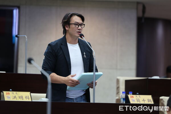 ▲南投縣議員簡千翔建議縣府將教師節禮金調高為每人1000元。（圖／簡千翔服務團隊提供）