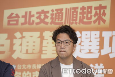 沈伯洋穿防彈衣、自嘲陸方幫改名 國台辦:荒誕鬧劇難逃法律嚴懲