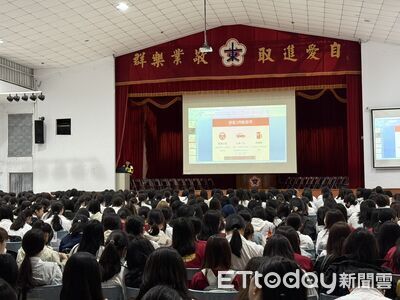 「相館歇業、拍立得免費送」別信　台東警走入校園宣導防詐