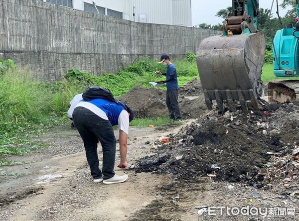 ▲▼雲林縣莿桐鄉大美段6筆土地被非法傾倒、回填4萬3025.15立方公尺的廢棄物。（圖／記者游瓊華翻攝）
