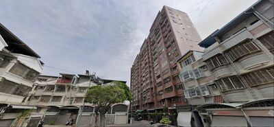 每坪15萬元起! 高雄32年中古屋法拍「殺出6組人搶標」