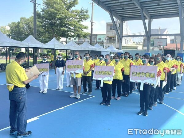▲台南市鹽水區公所舉辦避難收容處所實兵演練,模擬強震造成建物受損及維生系統中斷。(記者林東良翻攝,下同)