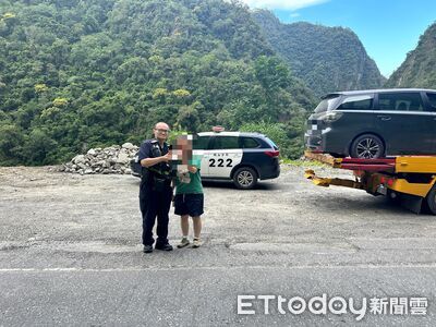 南橫公路自小客刁車!海端警即時協助排除 確保行車安全