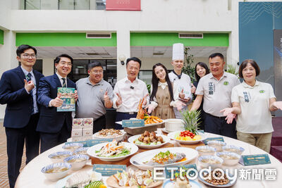 中秋送禮首選「嘉義優鮮」 翁章梁最佳代言人 業者全力拚外銷