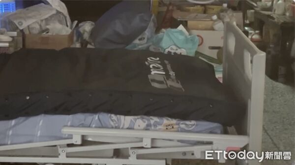 乖孫持刀捅84歲嬤！鄰居曝男大生：放學後倒垃圾、陪走路都是他