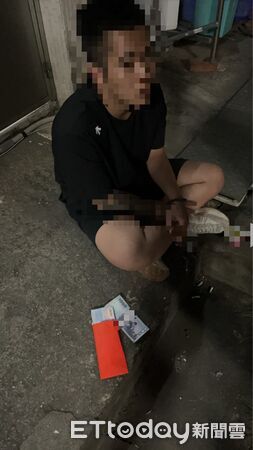 ▲▼42歲許姓女車手（上圖）騙取百萬贓款後，竟遭另組詐團成員洪男（下圖）截胡。（圖／記者游芳男翻攝，下同）