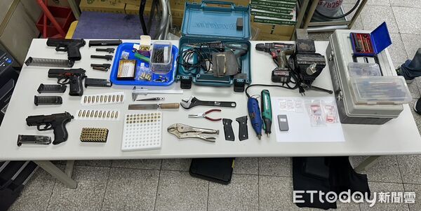 ▲▼強盜通緝男子穿內褲跳小窗狂奔,腹部割傷逃300公尺狼狽落網。(圖/警方提供,下同)