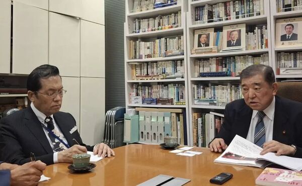 ▲國民黨副主席張榮恭和前日相石破茂會晤。(圖/國民黨提供)