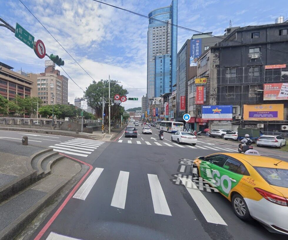 ▲▼基隆市信一路、義三路口。（圖／翻攝Google Maps）