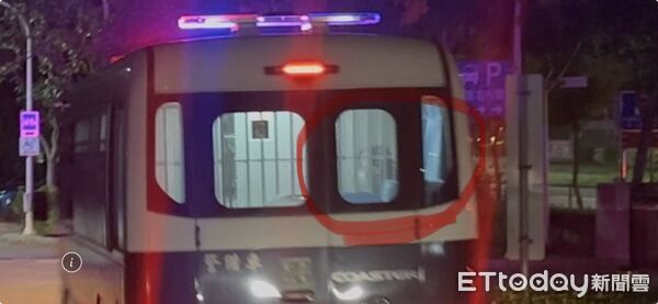 ▲▼謝典霖父親謝新隆遭收押移送。（圖／記者唐詠絮攝）