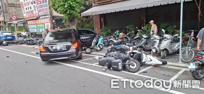 台中「酒毒混合」賓士男衝撞28台汽機車 無辜行人遭波及