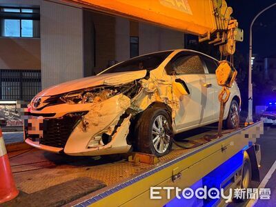 國1南向197K彰化段3車追撞!車頭全爛畫面曝 25歲女慘了