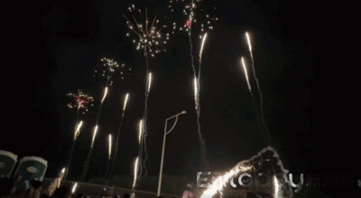 看頭城煙火節突「一發炸向人群」！大票罵爆危險：根本落焰區