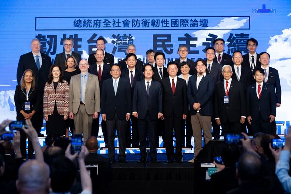 ▲▼賴清德出席「2026總統府全社會防衛韌性國際論壇－韌性台灣 民主永續」開幕式。（圖／總統府提供）
