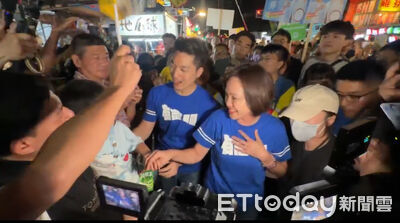 柯志恩合體蔣萬安3萬人挺 六合夜市擠爆支持者喊:賴瑞隆落選