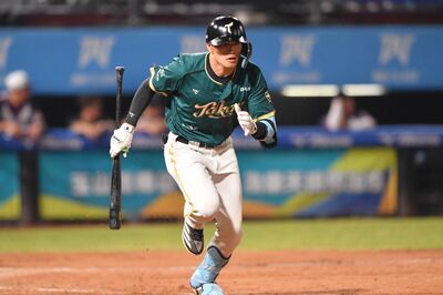 台鋼17安轟垮樂天!高聖恩、永田颯太郎3安 李欣穎3K奪MVP