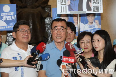 李四川遭爆排場大「要專用電梯」!競辦8字冷回 蘇巧慧:市民為中心
