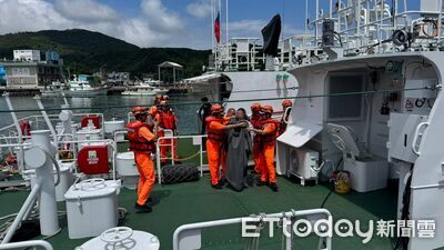快訊/貢寮龍洞灣岬6潛水客「游不回來」浮海面 海巡急救援