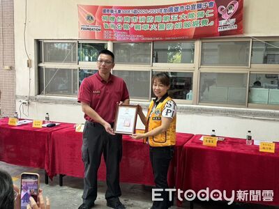 守護打火弟兄! 高雄中宜獅子會捐36套防焰服助台南消防