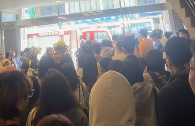台中補習班大樓火警!大批學生湧大門口逃生 疑偷抽菸釀禍