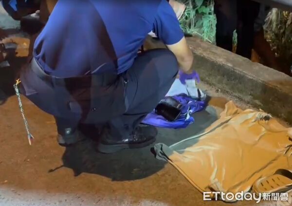 ▲台南市歸仁區一處水塘傳出溺水事故，菲律賓籍移工捕魚時失蹤，消防人員到場搜救。（記者林東良翻攝，下同）