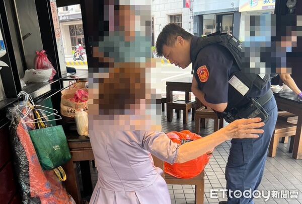 ▲▼肉粽店驚見「大包小包住騎樓」　婦人霸桌近1周。（圖／記者林東良翻攝）