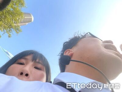 合照沈伯洋「貼太近」挨轟!黃敬雅澄清無接觸 一張照曝真相