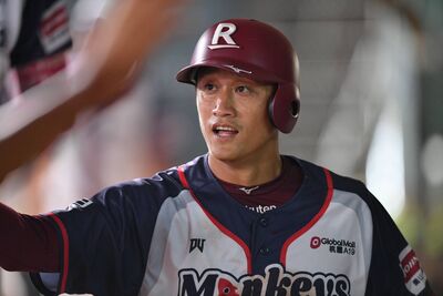 余德龍猛打賞奪本季首座MVP 樂天10比1痛宰台鋼止3連敗