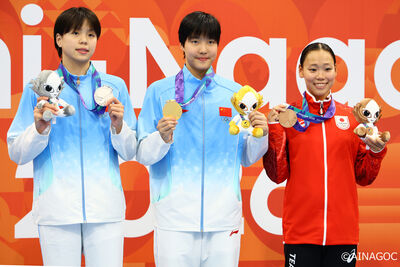 亞運游泳／13歲天才少女太狂！200蝶破亞運紀錄　勝對手3秒摘金