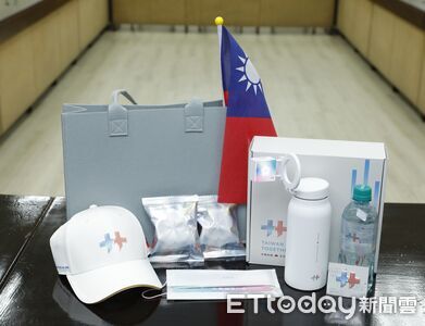 國慶紀念品開箱!磁吸保溫瓶、迷你燈箱超科技 抽獎辦法一次看