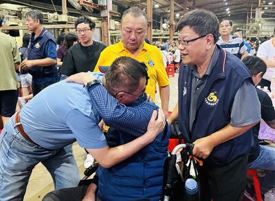 921地震27年 昔受災戶親答謝李四川助重建家園