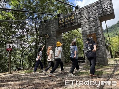 雙十玩奧萬大!吊橋打卡送好禮 姓名同音「國慶、一零」入園10元