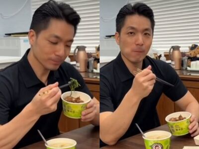 蔣萬安聲援鬍鬚張少東! 大口吃滷肉飯笑了「我不喜歡攪拌」